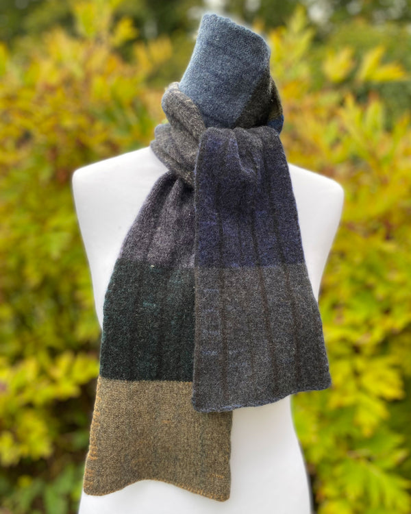 Ribbing Effect Scarf