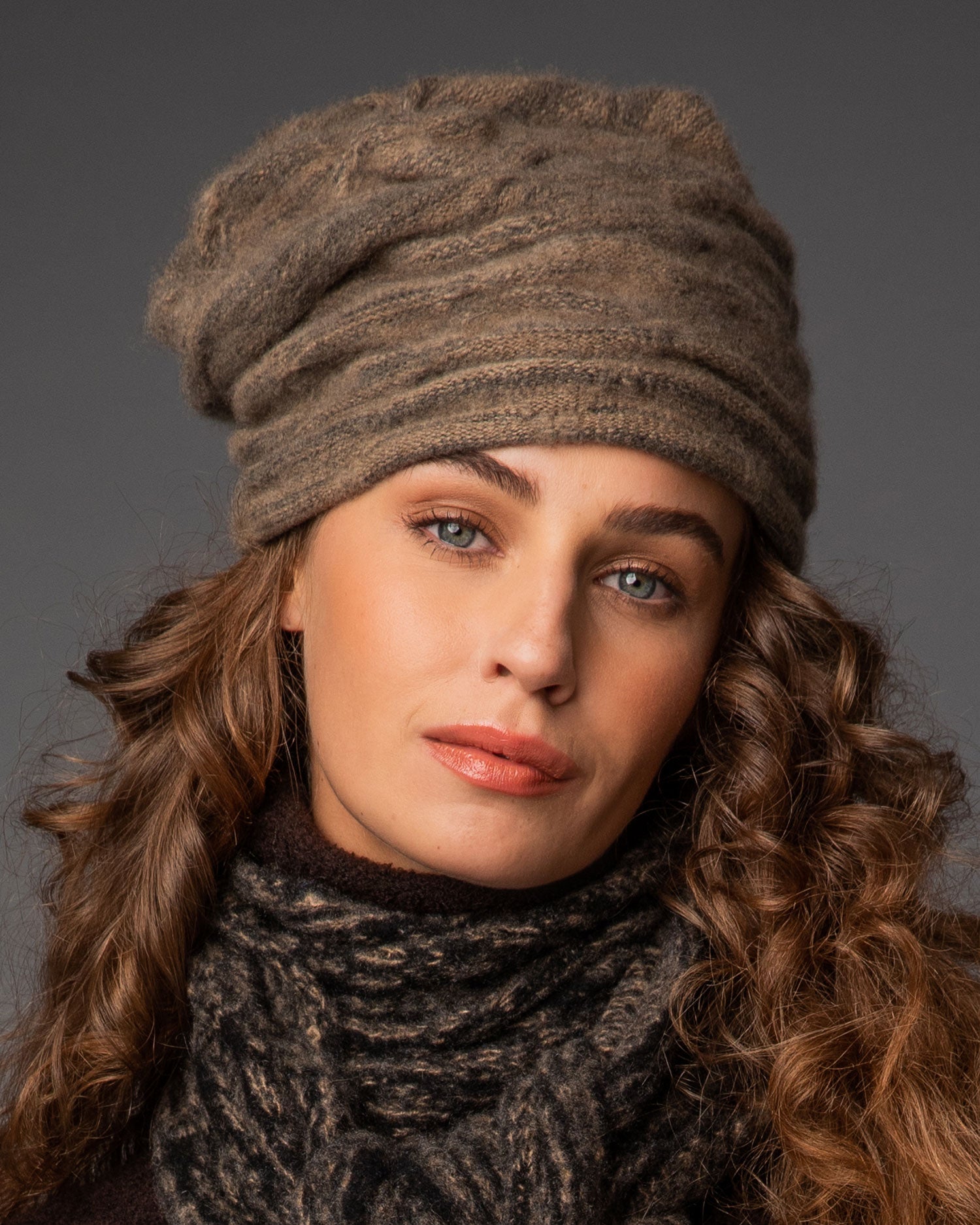 Textured cosy winter cashmere hat
