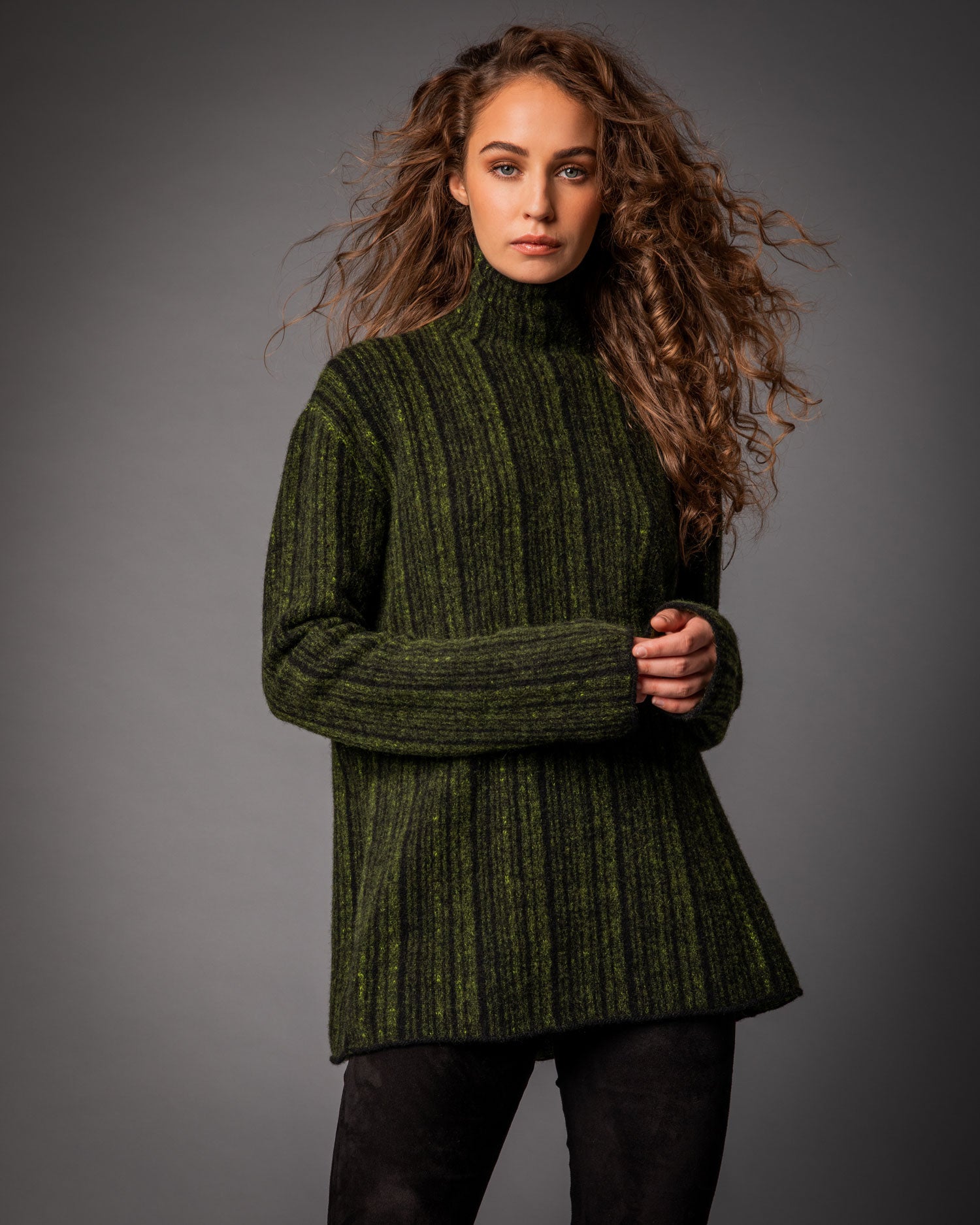 ribbing effect turtle neck cashmere sweater